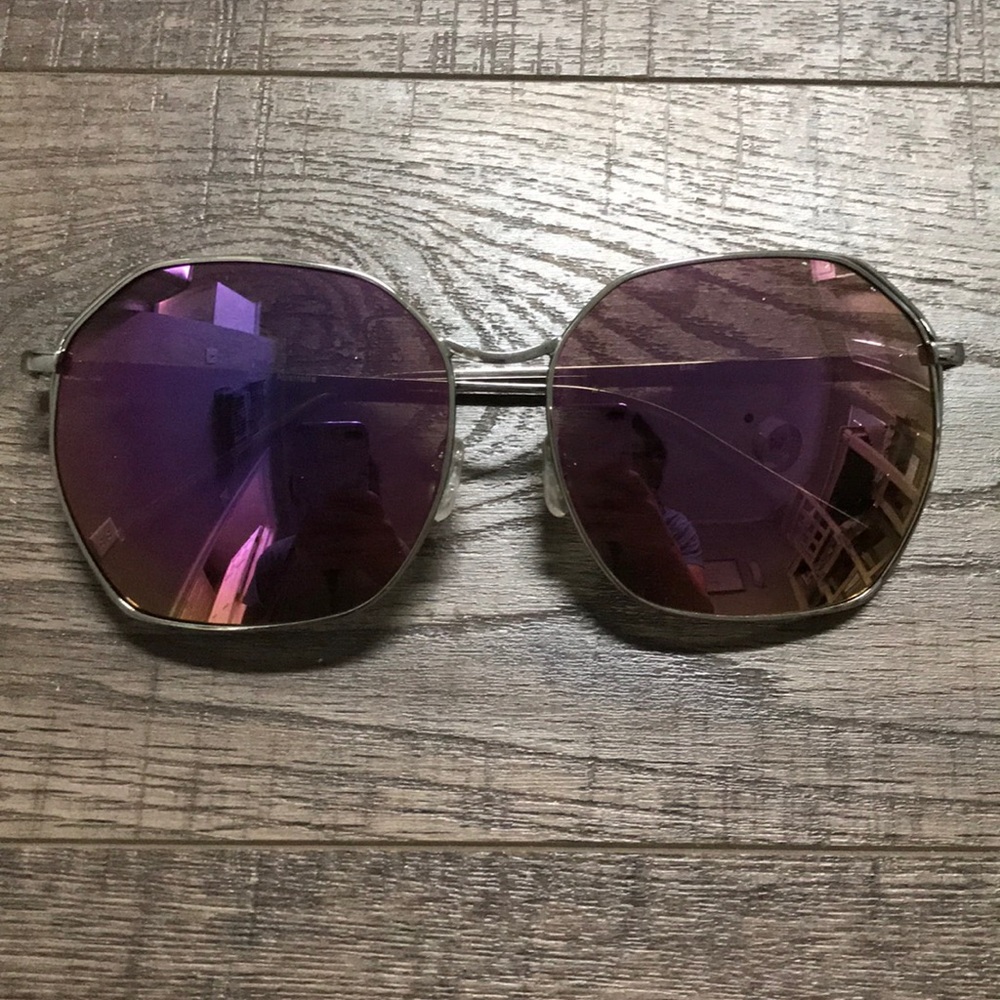 Quay Australia Pink/Purple Sunnies!